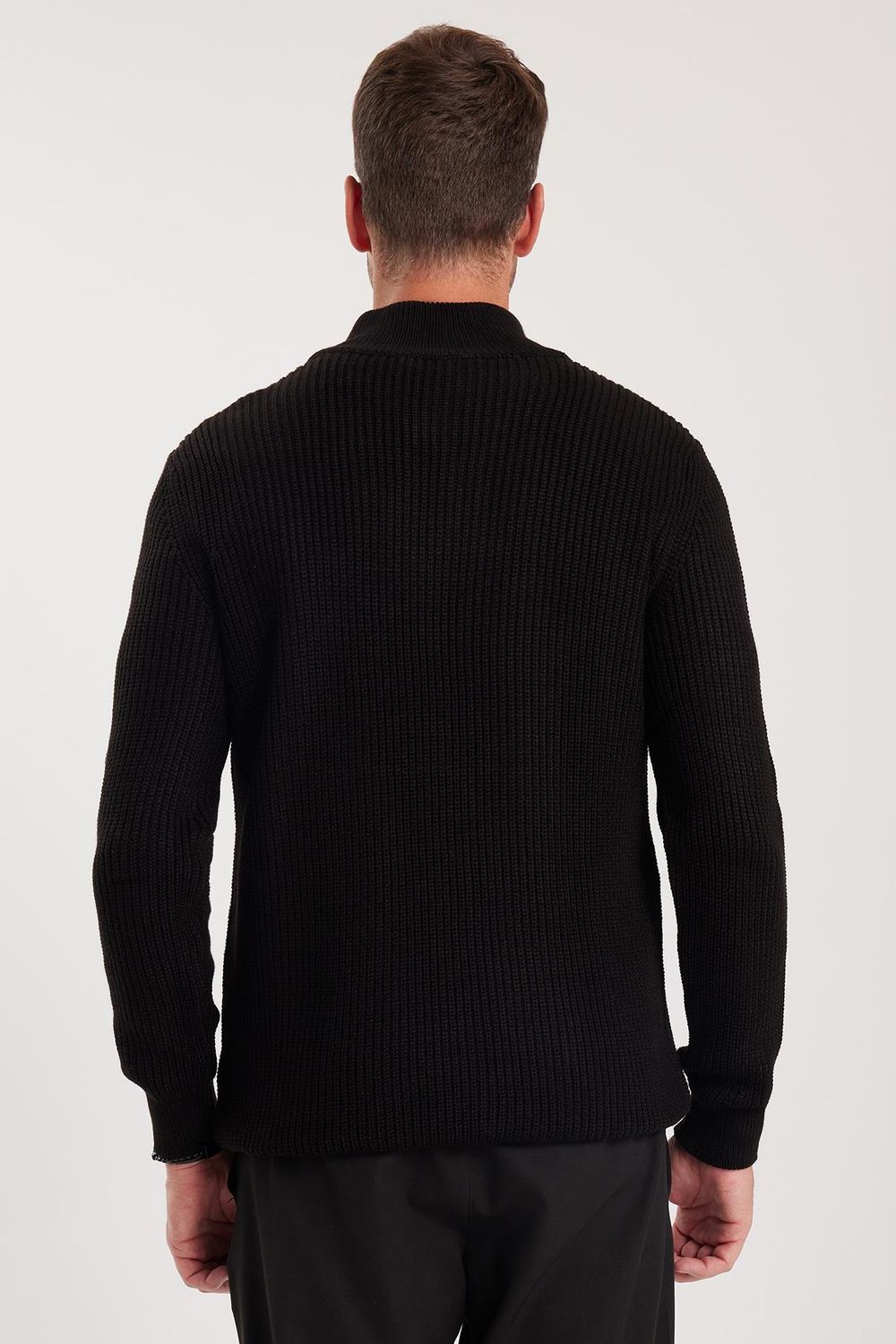 Erkek Slim Fit Dar Kesim Fermuarlı Siyah Dik Yaka Triko Kazak