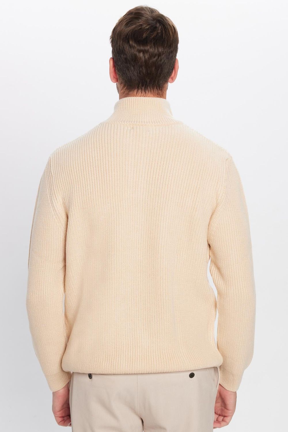 Erkek Slim Fit Dar Kesim Fermuarlı Bej Dik Yaka Triko Kazak