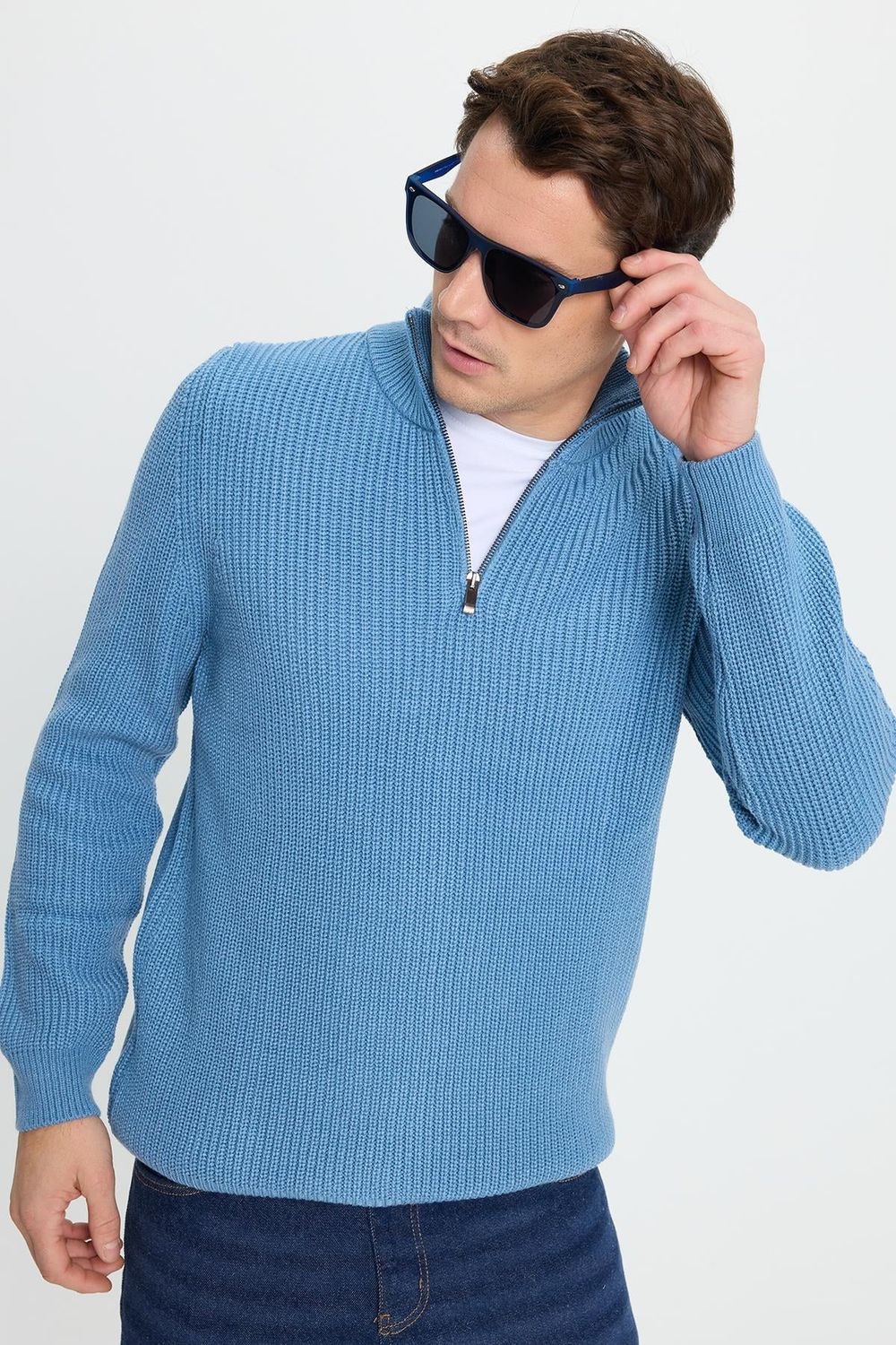 Erkek Slim Fit Dar Kesim Fermuarlı İndigo Dik Yaka Triko Kazak
