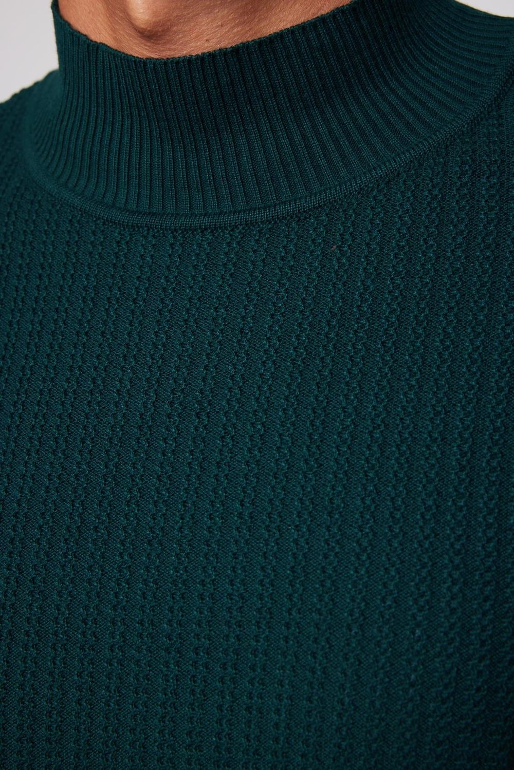 Slim Fit Yarım Balıkçı Yaka Tüylenme Yapmayan Yeşil Erkek Kazak