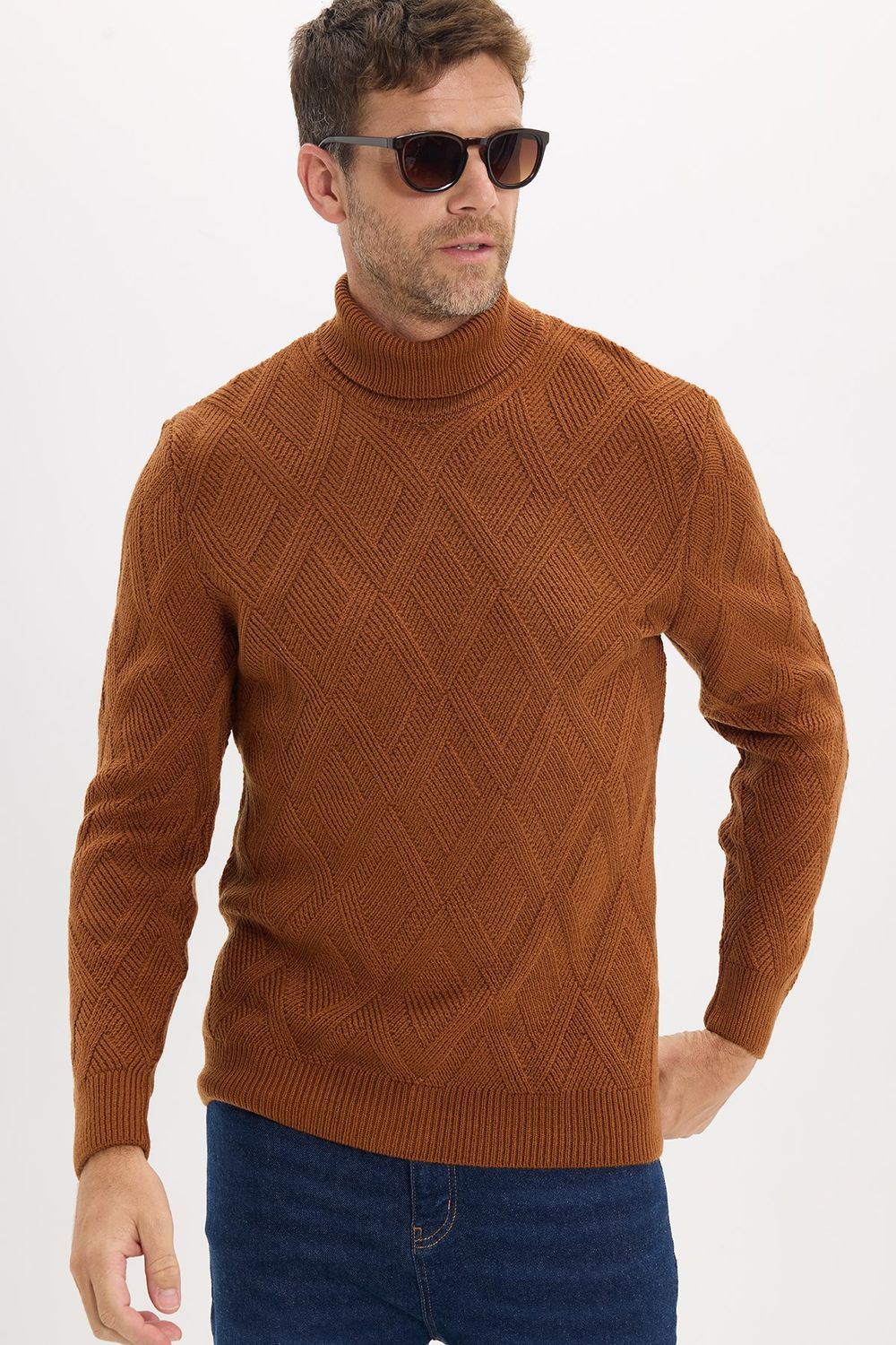 Slim Fit Dar Kesim Tam Balıkçı Yaka Desenli Kahverengi Erkek Triko Kazak