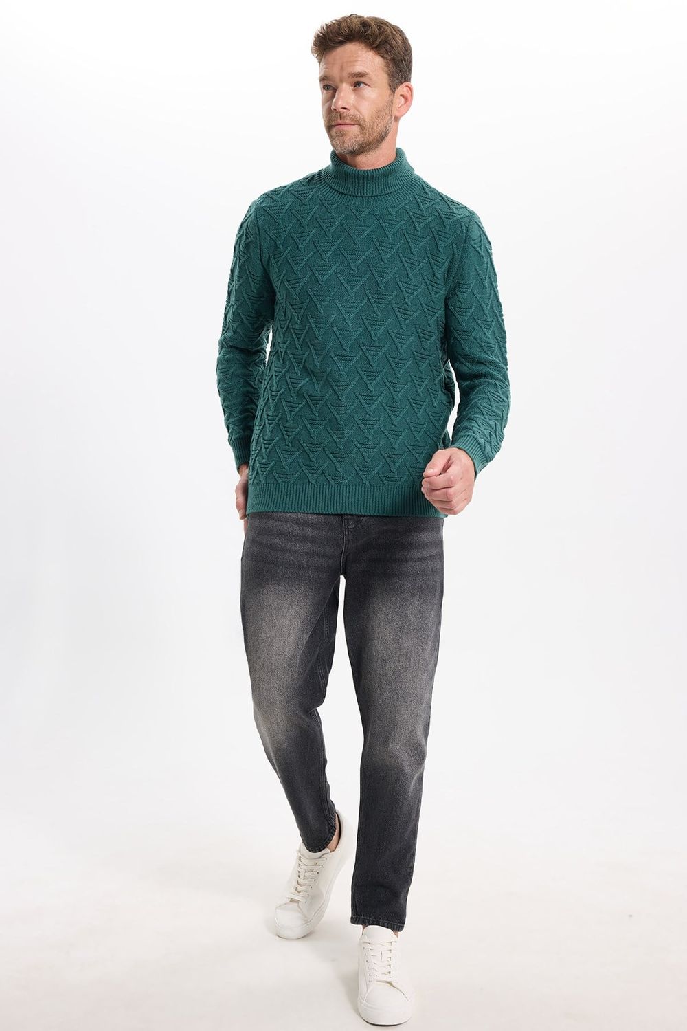 Slim Fit Dar Kesim Tam Balıkçı Yaka Desenli Erkek Triko Kazak