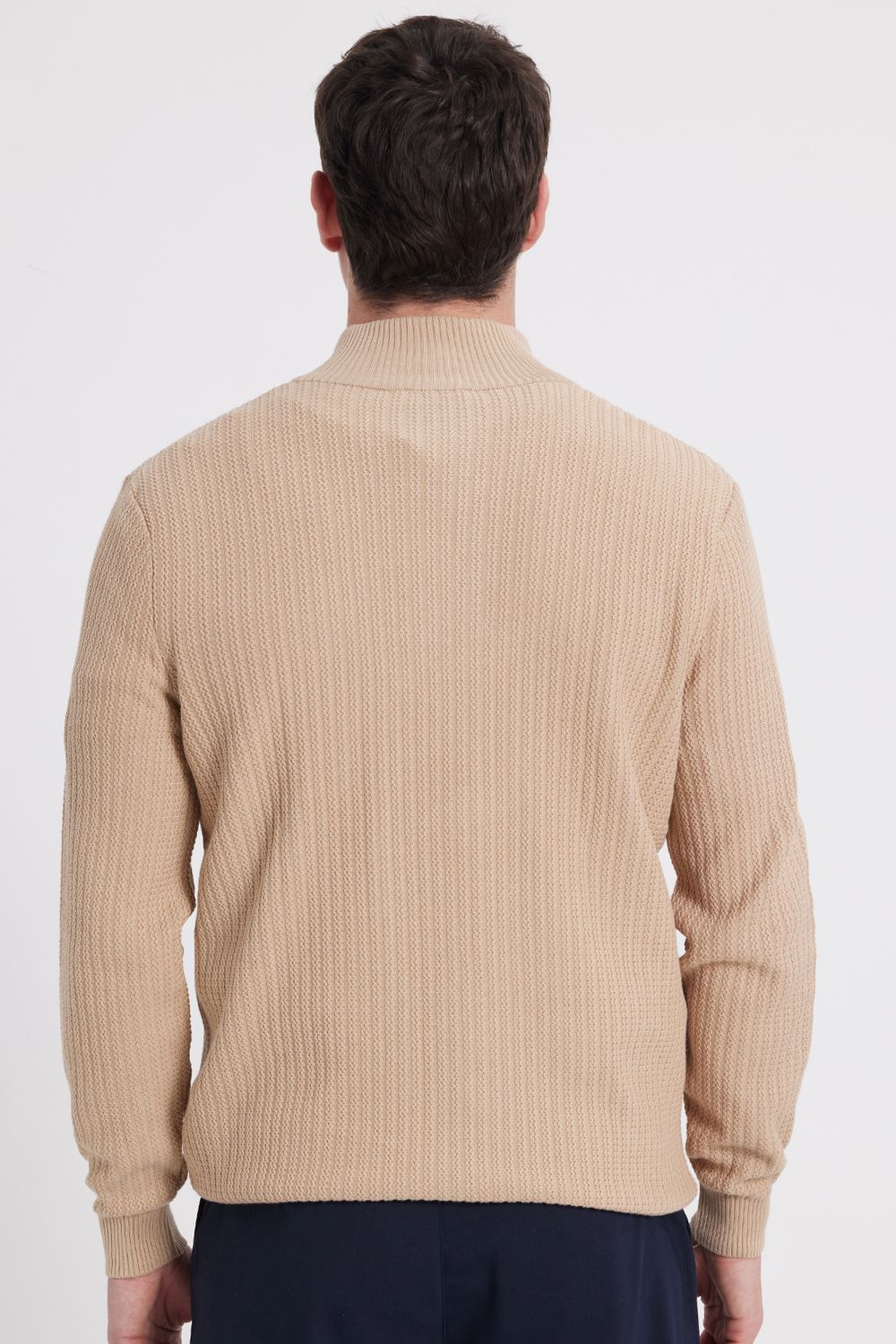 Slim Fit Dar Kesim Dik Yaka Fermuarlı Desenli Bej Erkek Triko Kazak