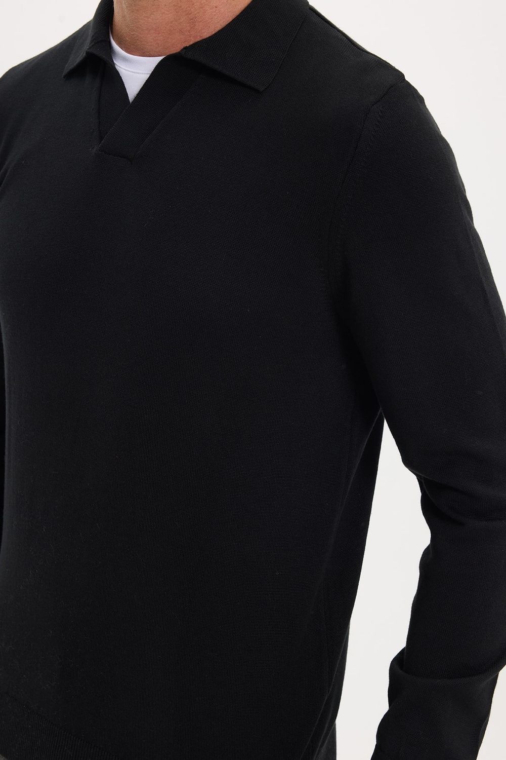 Erkek Standart Fit Normal Kesim Polo V Yaka Siyah Triko Kazak