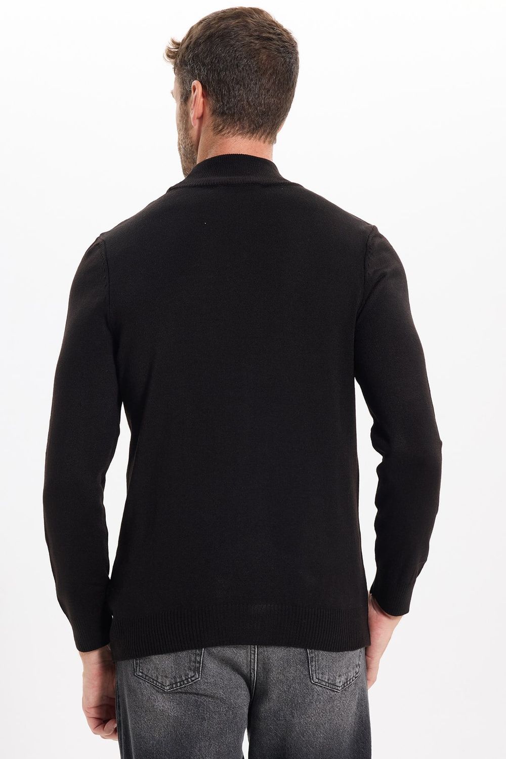 Erkek Slim Fit Dar Kesim Yumuşak Dokulu Tüylenmeyen Siyah Yarım Balıkçı Yaka Triko Kazak
