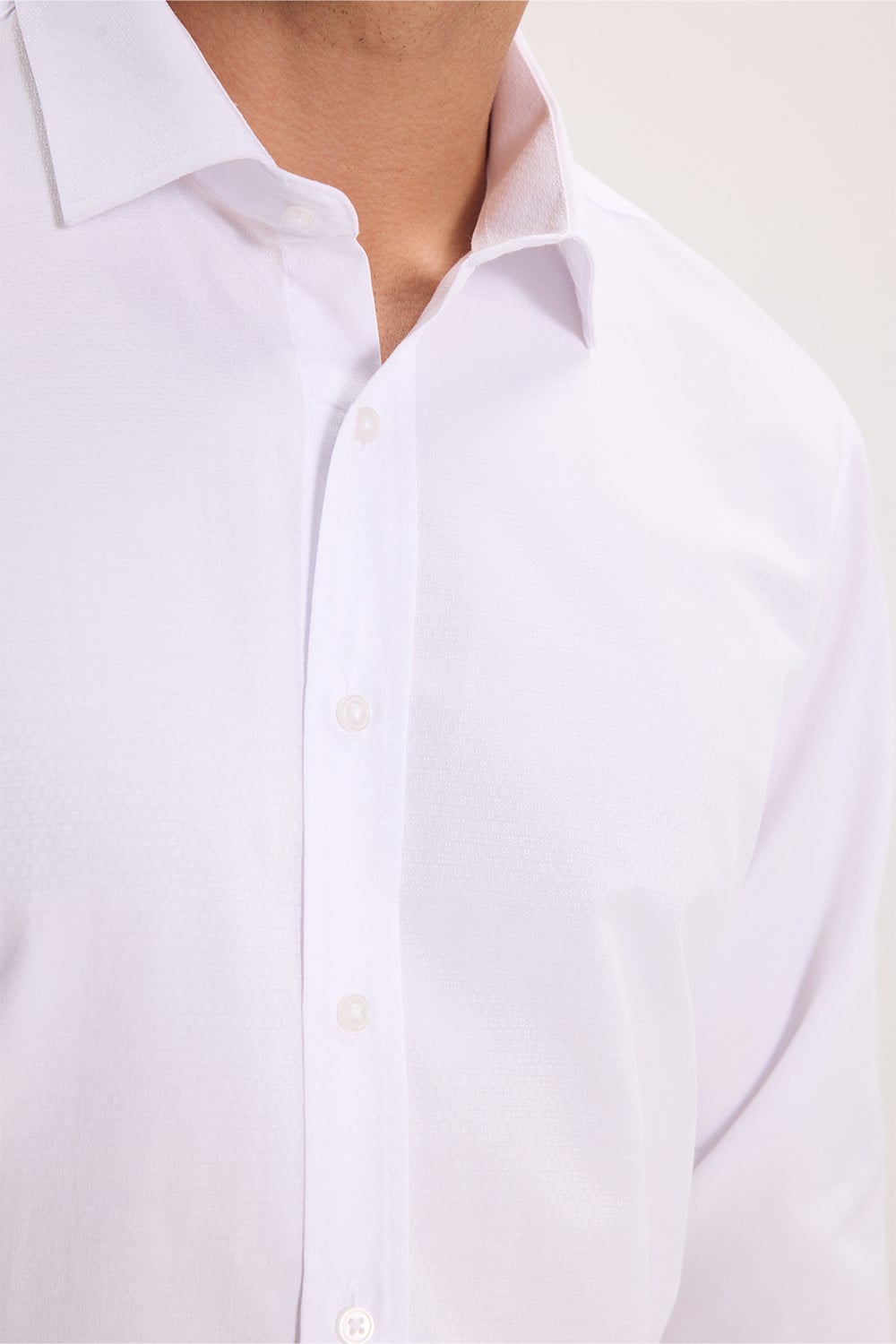 Modern Slim Fit Uzun Kollu Pamuklu Kolay Ütü Armürlü Erkek Beyaz Gömlek