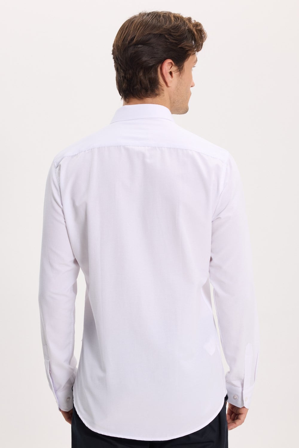 Modern Slim Fit Uzun Kollu Pamuklu Kolay Ütü Armürlü Erkek Beyaz Gömlek