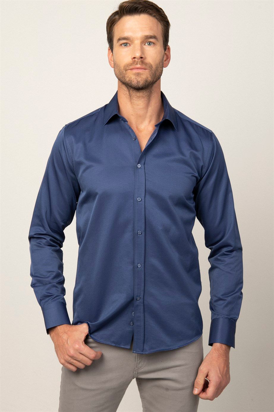 Modern Slim Fit Düz Saten Erkek Gömlek