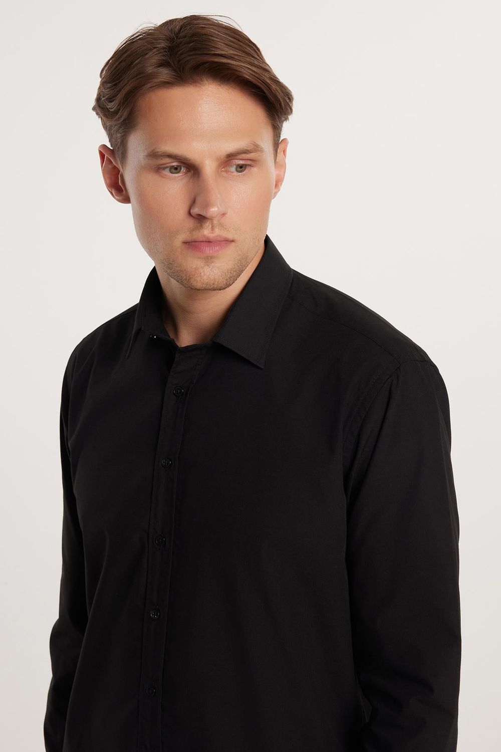 Modern Slim Fit Uzun Kollu Pamuklu Kolay Ütü Erkek Siyah Gömlek