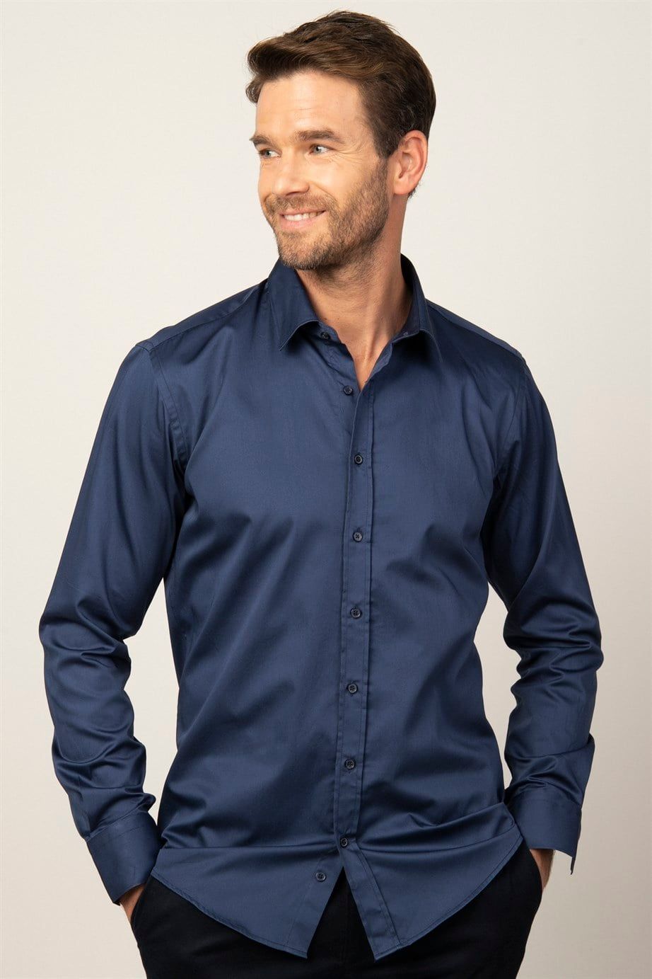 Modern Slim Fit Koton Saten Premium Seri Erkek Gömlek