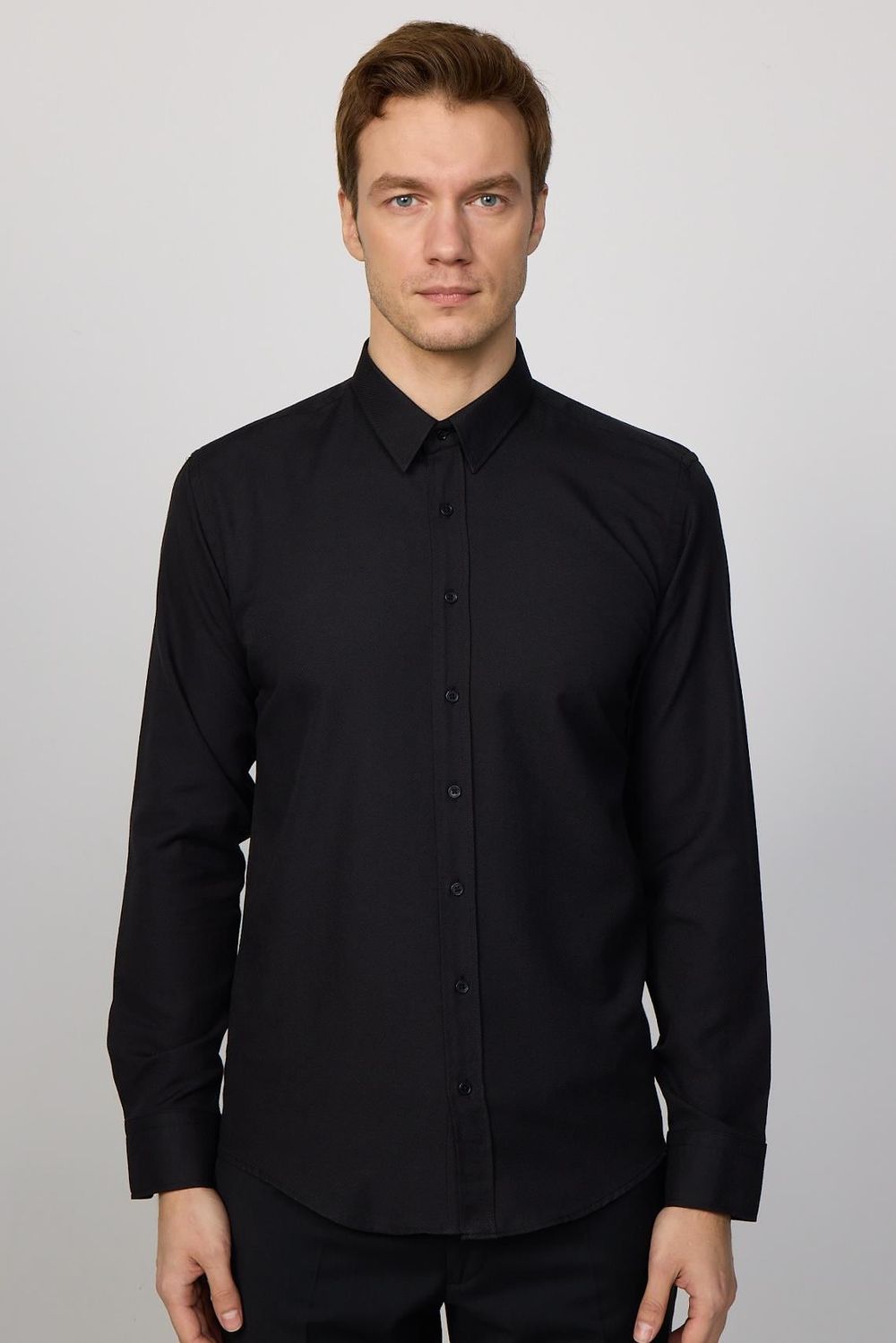 Modern Slim Fit Pamuklu Kolay Ütü Armürlü Siyah Erkek Gömlek