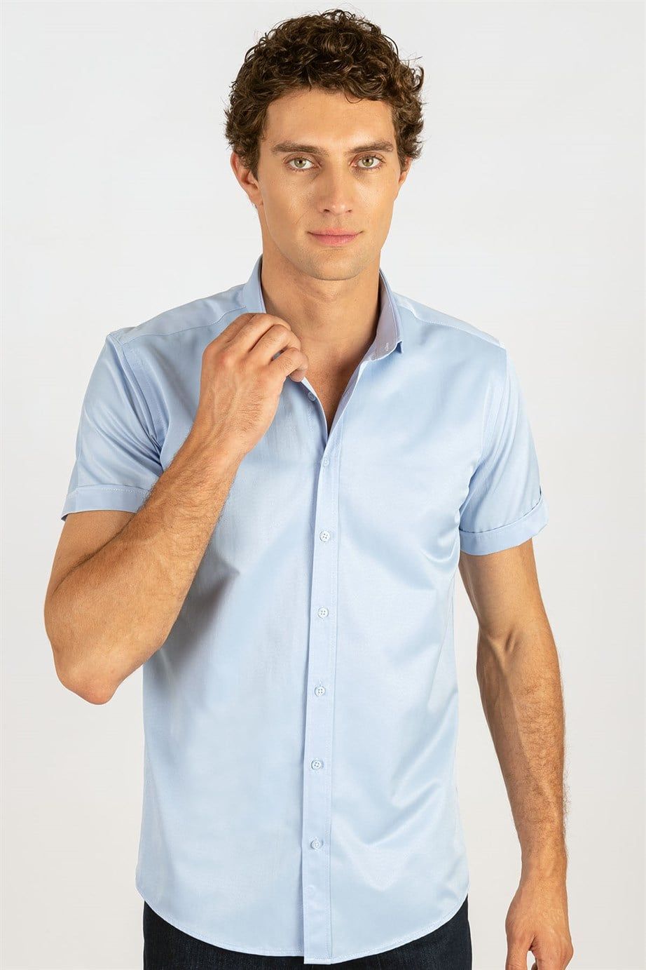 Modern Slim Fit Kısa Kol Kravat Yaka Gömlek