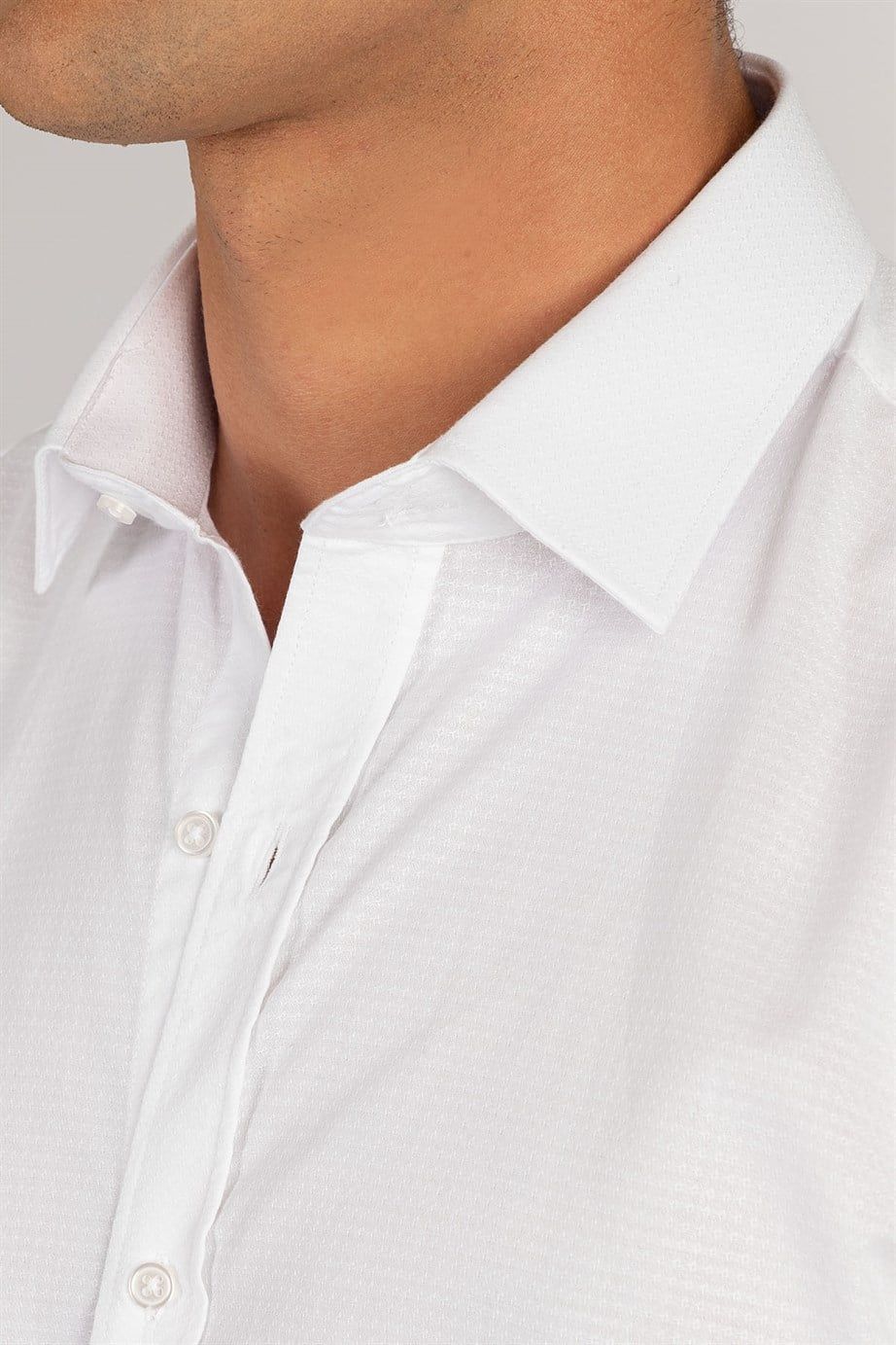 Modern Fit Uzun Kol %100 Pamuk Armürlü Leke Tutmaz Gömlek