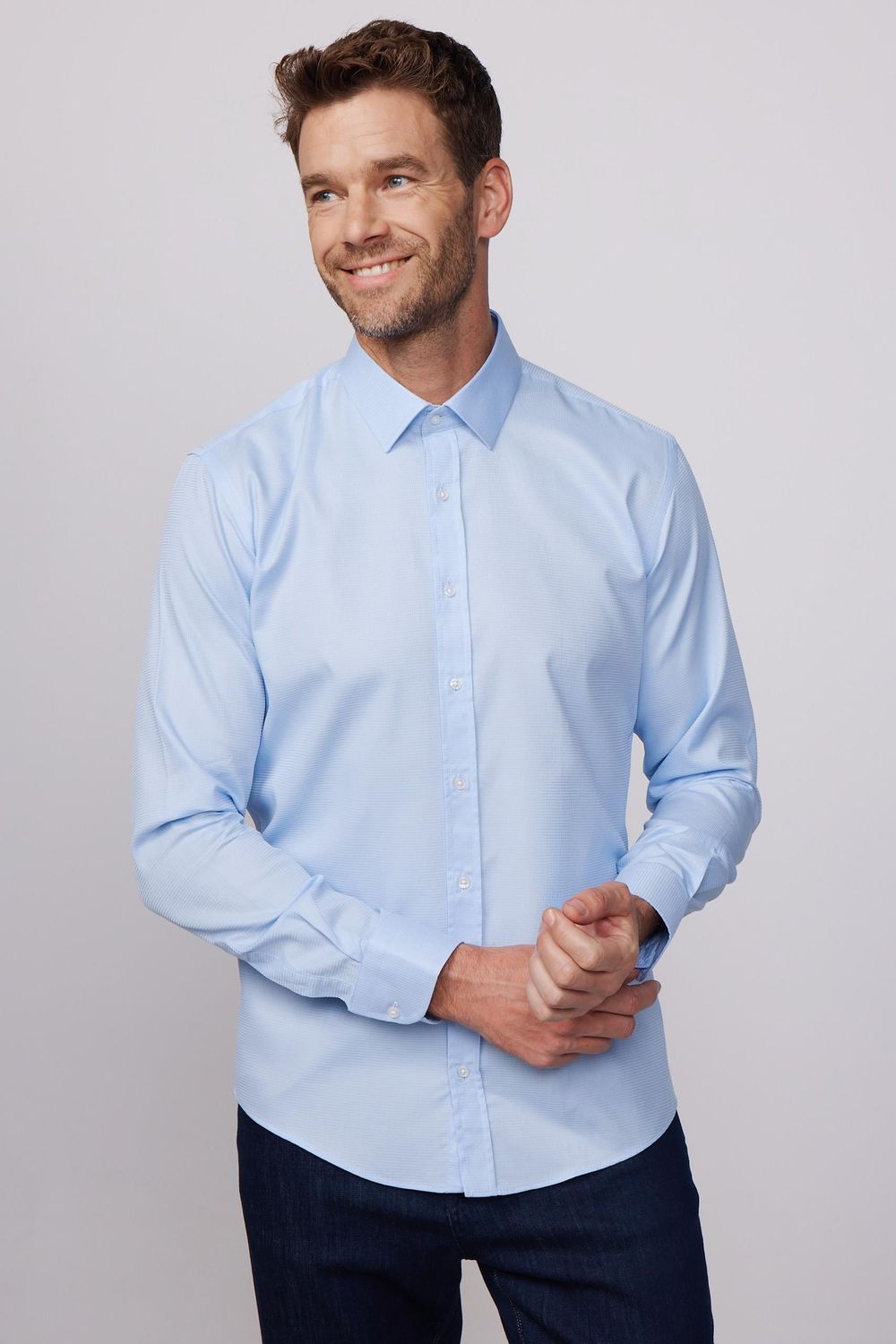 Modern Fit %100 Pamuk Armürlü Leke Tutmaz Mavi Gömlek