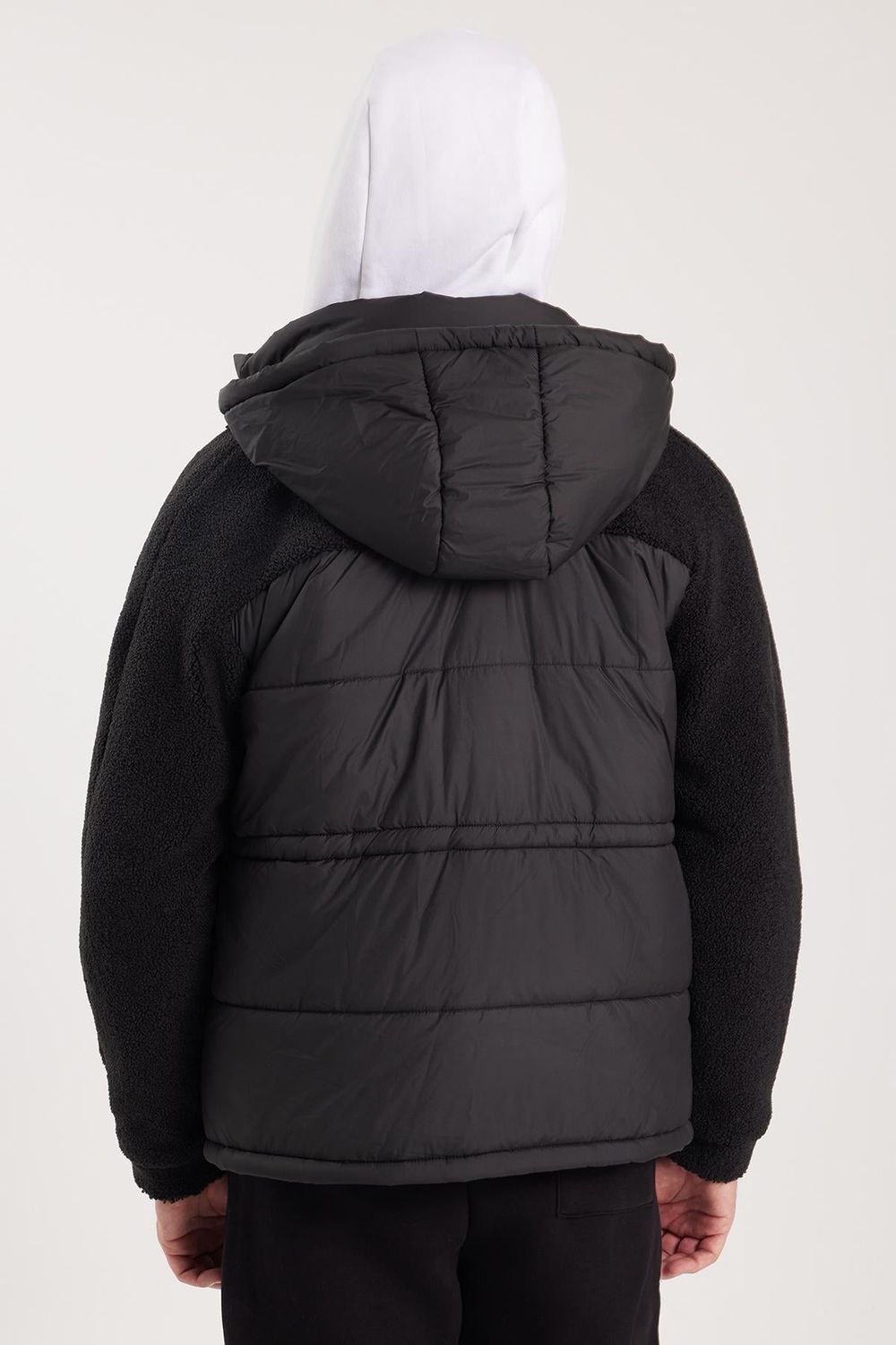 Erkek Regular Fit Klasik Kesim Kapüşonlu Fermuarlı Çıtçıt Kapamalı Siyah Mont