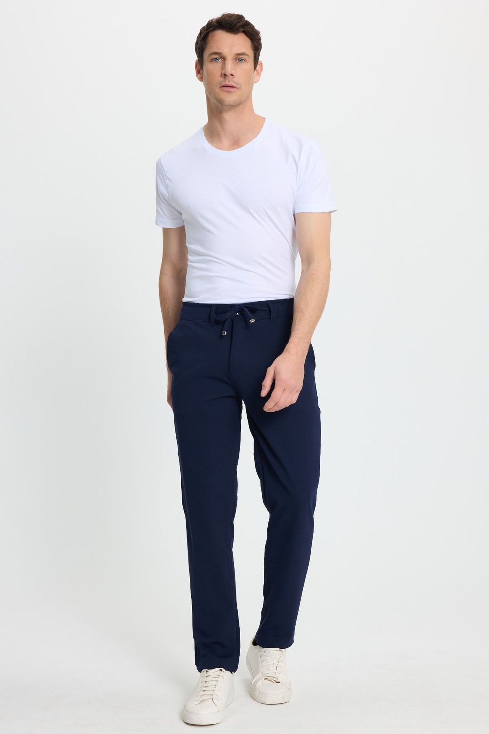 Erkek Slim Fit Dar Kesim Beli Lastikli Bağcık Detaylı Lacivert Pantolon