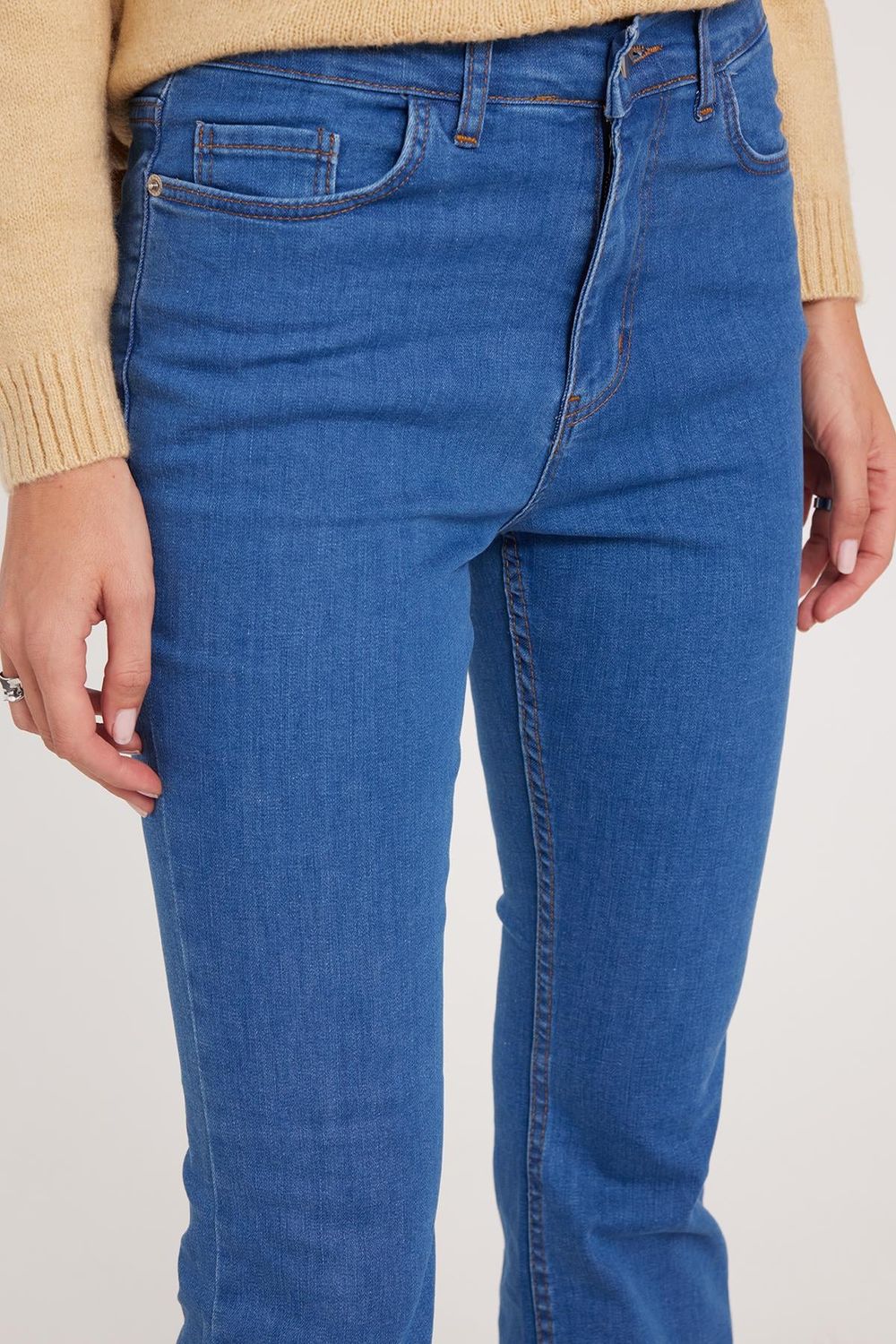 Kadın Regular Fit Klasik Kesim Pamuklu İspanyol Paça Mavi Jean Kot Pantolon