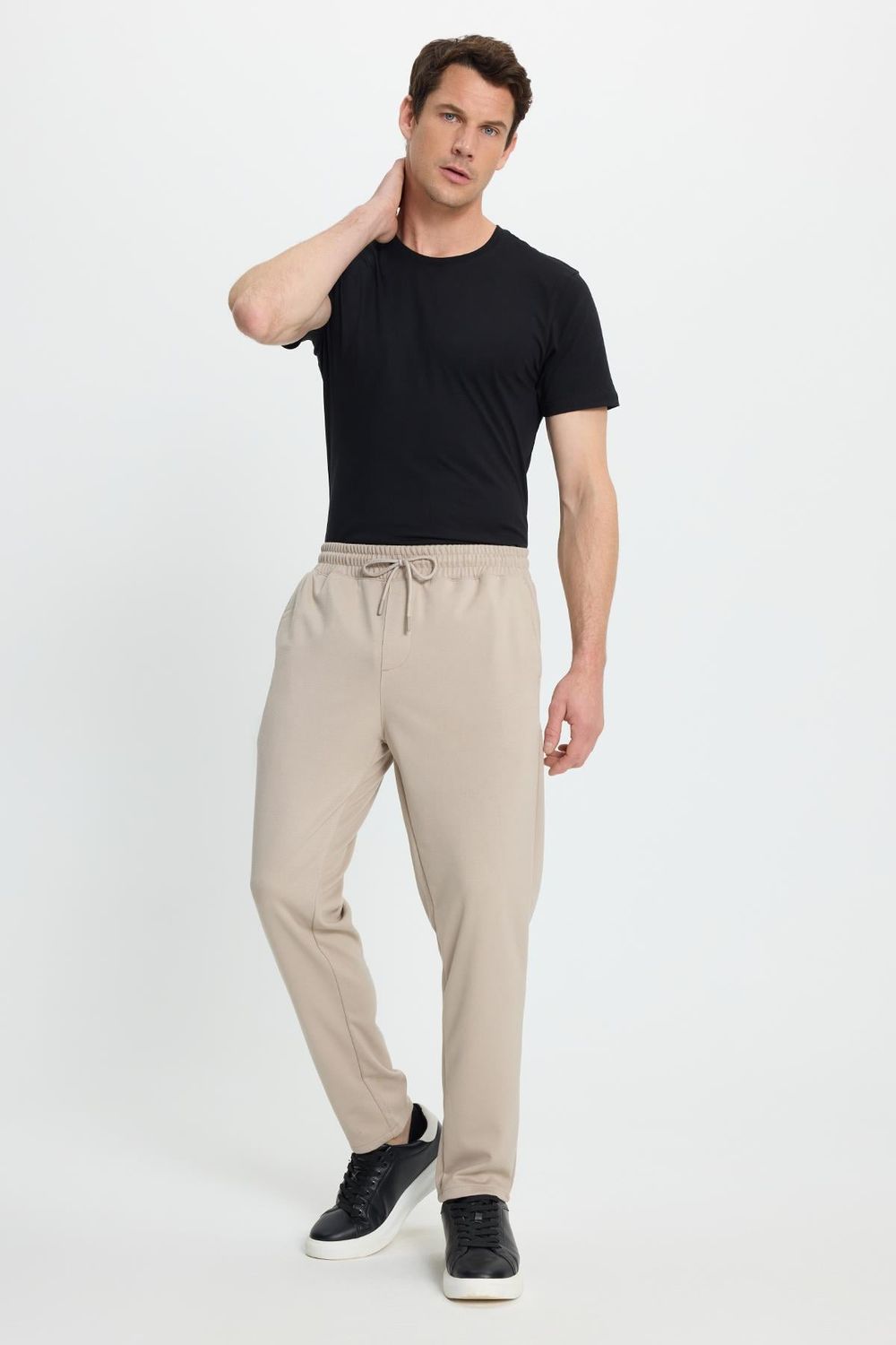 Erkek Regular Fit Klasik Kesim Beli Lastikli Bağcıklı Bej  Jogger Pantolon