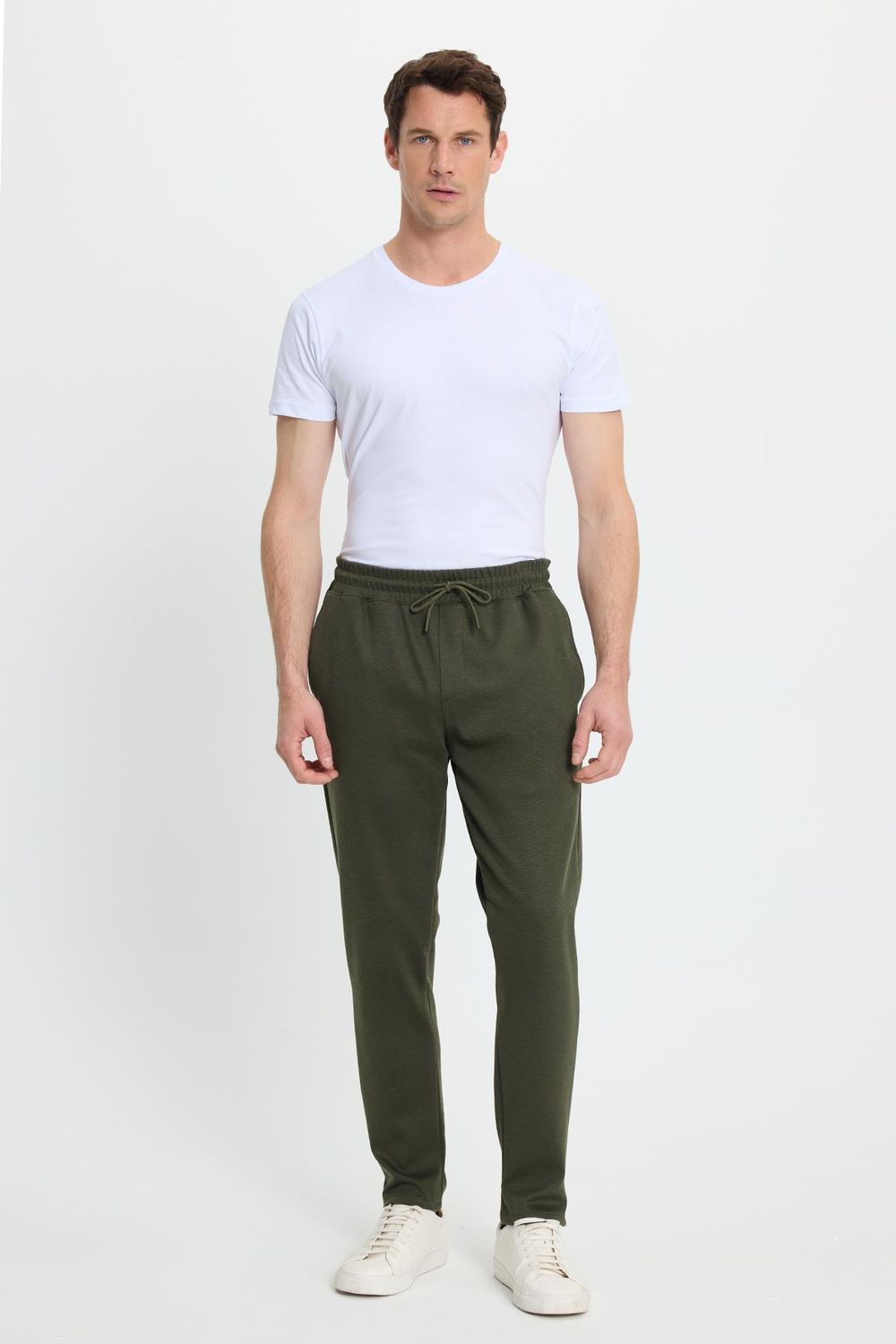 Erkek Regular Fit Klasik Kesim Beli Lastikli Bağcıklı Koyu Haki Jogger Pantolon