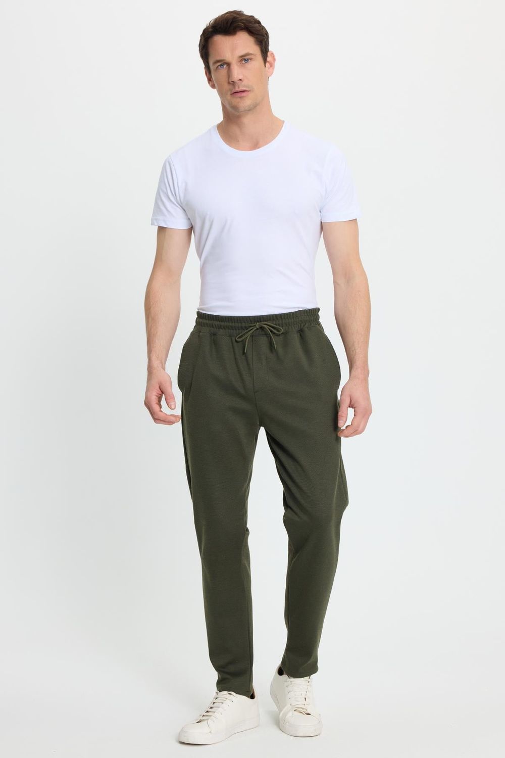 Erkek Regular Fit Klasik Kesim Beli Lastikli Bağcıklı Koyu Haki Jogger Pantolon