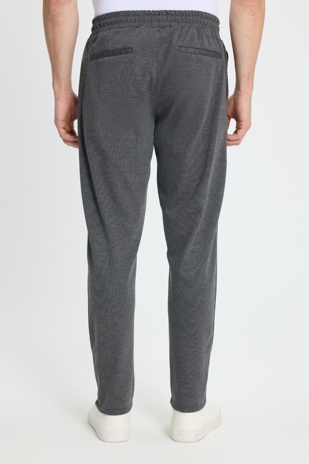Erkek Regular Fit Klasik Kesim Beli Lastikli Bağcıklı Koyu Gri Jogger Pantolon