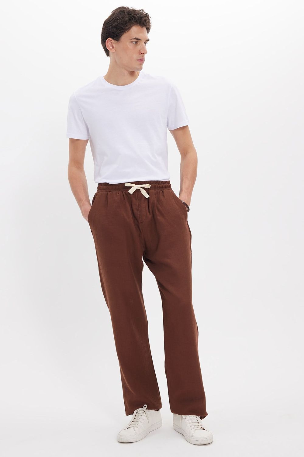 Erkek Baggy Fit Geniş Kesim %100 Pamuk Beli Lastikli Yandan Cepli Müslin Kahverengi Düz Pantolon