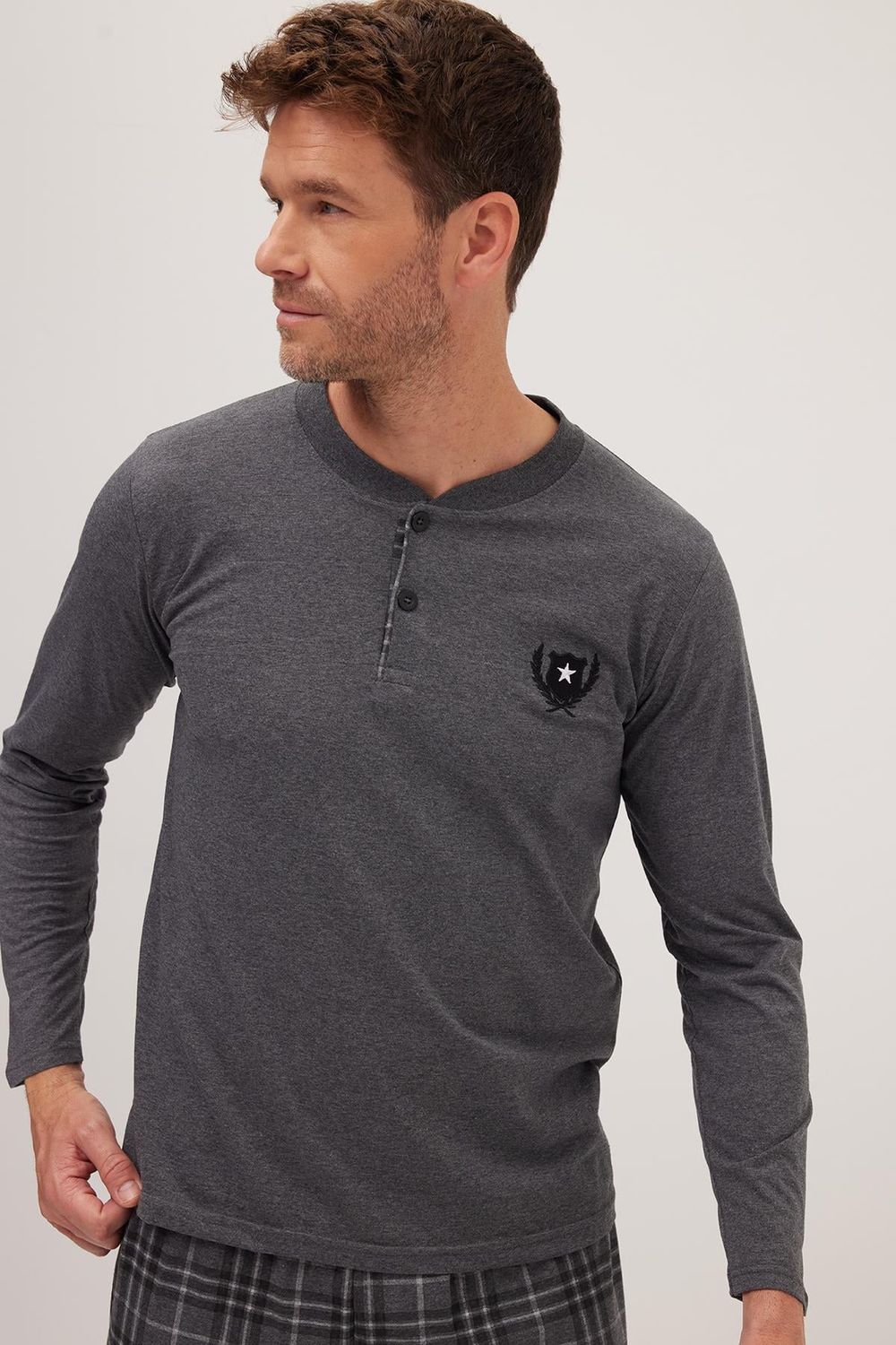Erkek Regular Fit Pamuklu Düğmeli Yaka Beli Lastikli Desenli Gri Pijama Takımı