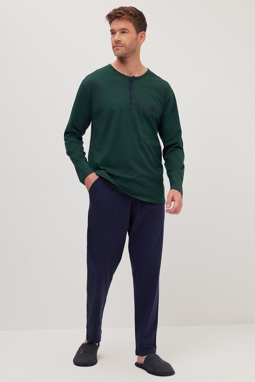 Erkek Standart Fit Normal Kesim %100 Pamuk Bisiklet Yaka Beli Lastikli Lacivert Pijama Takımı