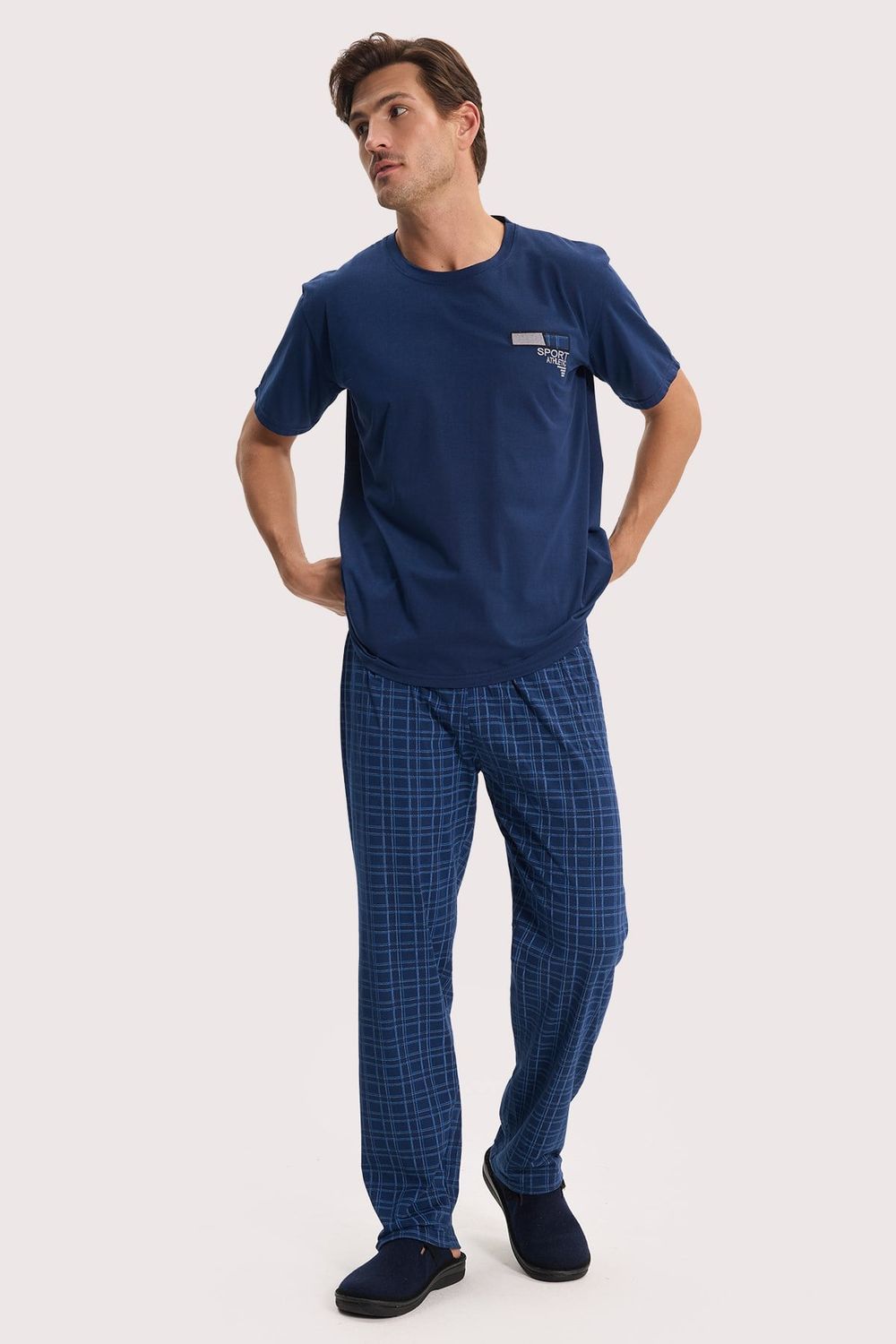Erkek Standart Fit Normal Kesim Pamuklu Bisiklet Yaka Kısa Kollu Lastikli Lacivert Pijama Takımı