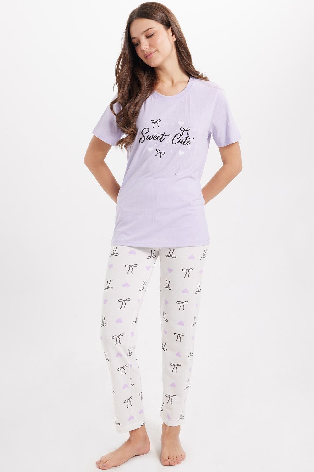 Kadın Regular Fit Klasik Kesim %100 Pamuk Bisiklet Yaka Kısa Kollu Baskılı Lila Pijama Takımı