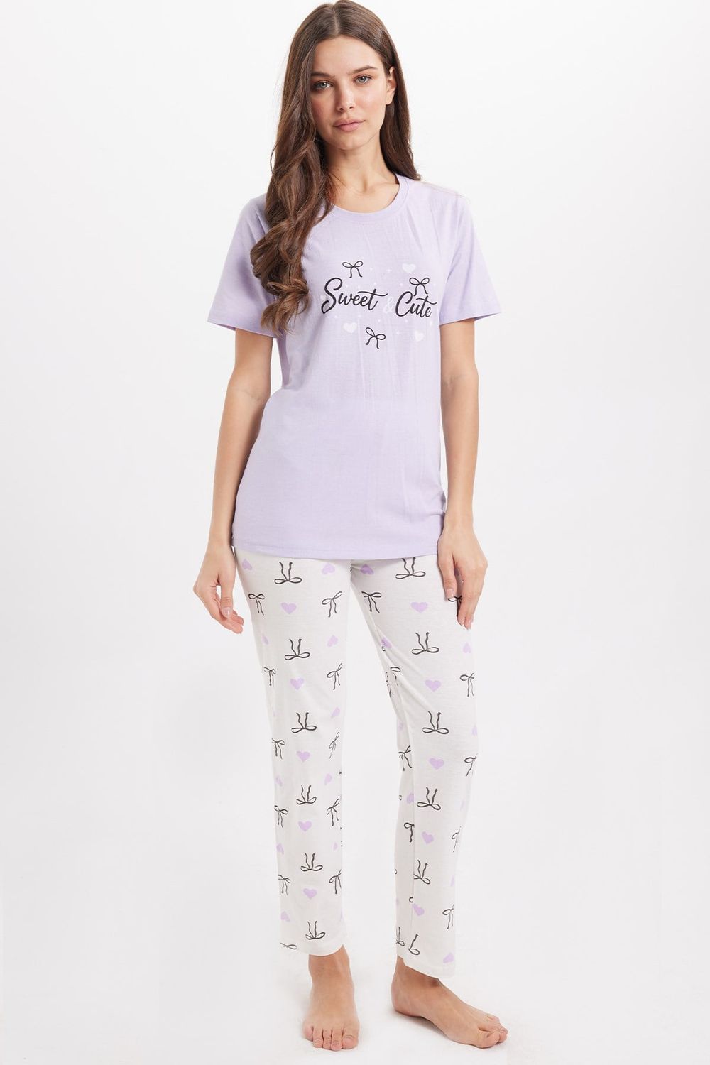 Kadın Regular Fit Klasik Kesim %100 Pamuk Bisiklet Yaka Kısa Kollu Baskılı Lila Pijama Takımı