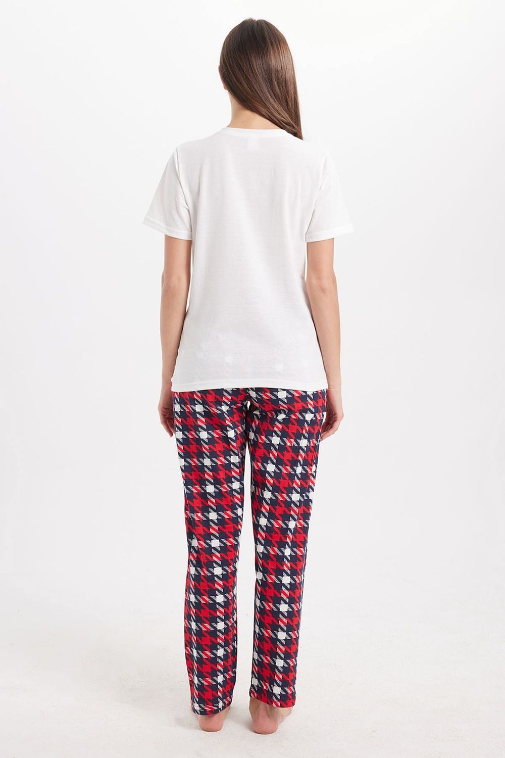 Kadın Regular Fit Klasik Kesim Pamuklu Bisiklet Yaka Kısa Kollu Baskılı Beyaz Pijama Takımı