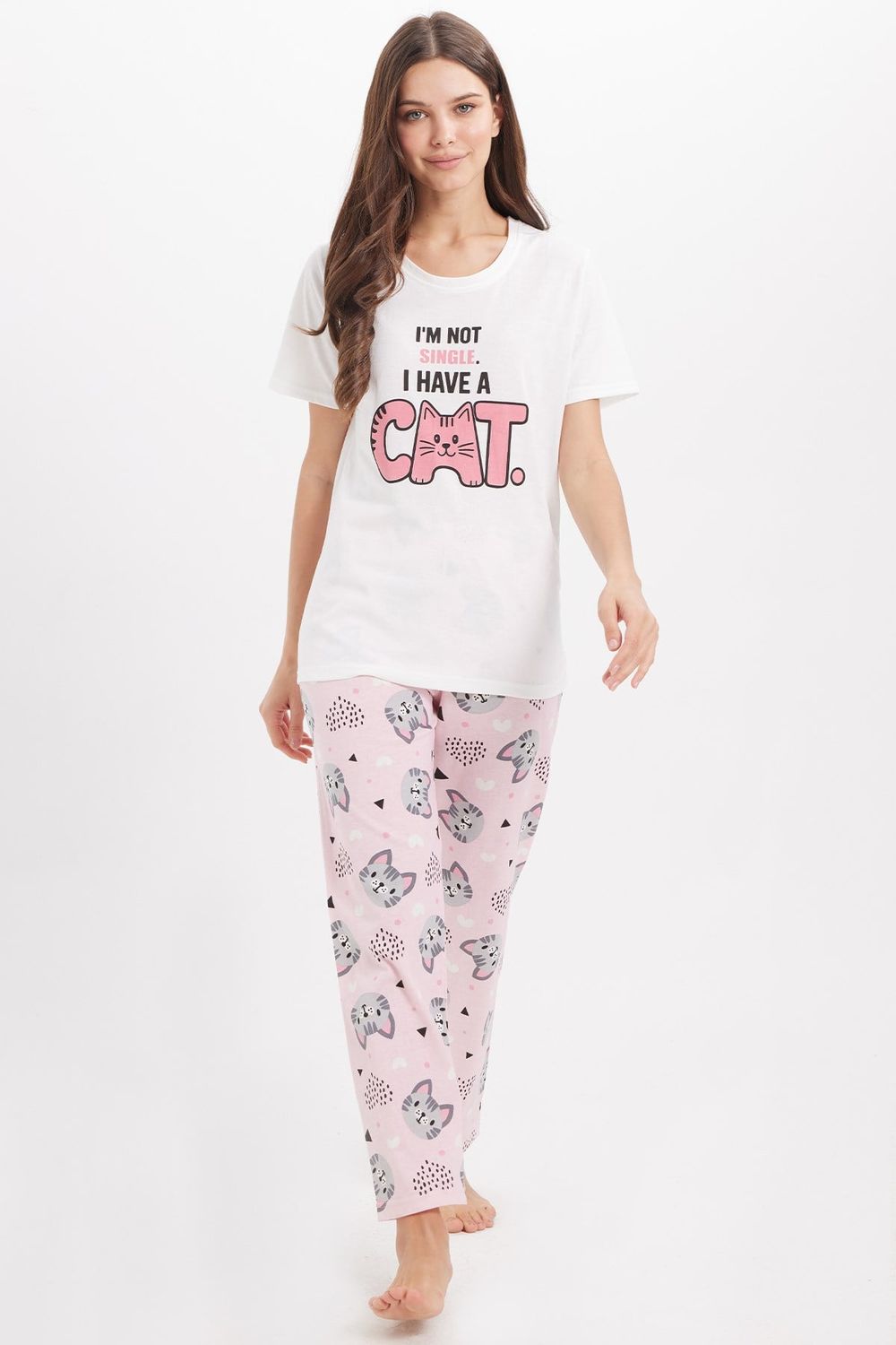 Kadın Regular Fit Klasik Kesim Pamuklu Bisiklet Yaka Kısa Kollu Baskılı Beyaz Pijama Takımı