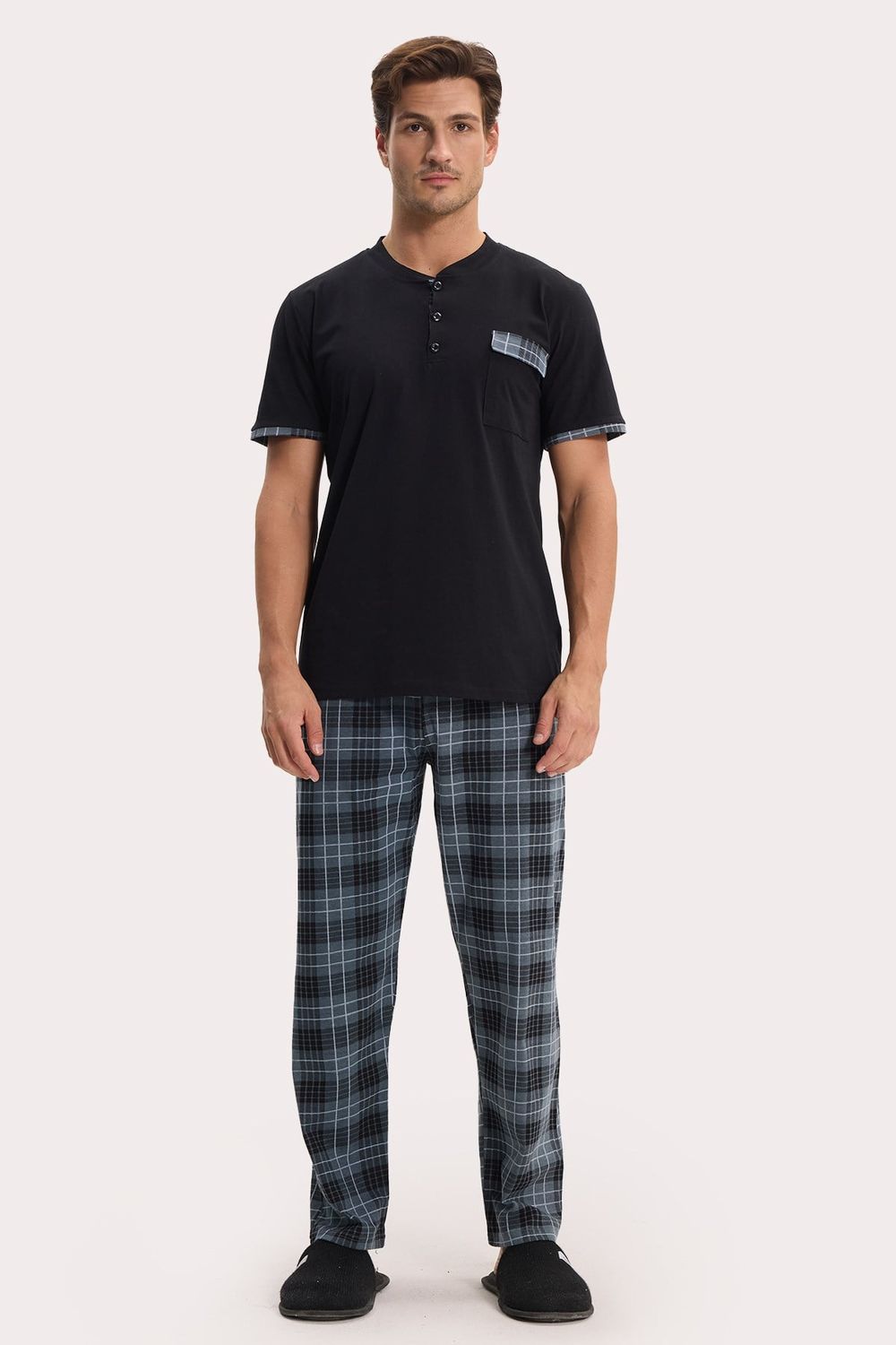 Erkek Standart Fit Normal Kesim Pamuklu Kısa Kollu Bisiklet Yaka Cepli Siyah Pijama Takımı