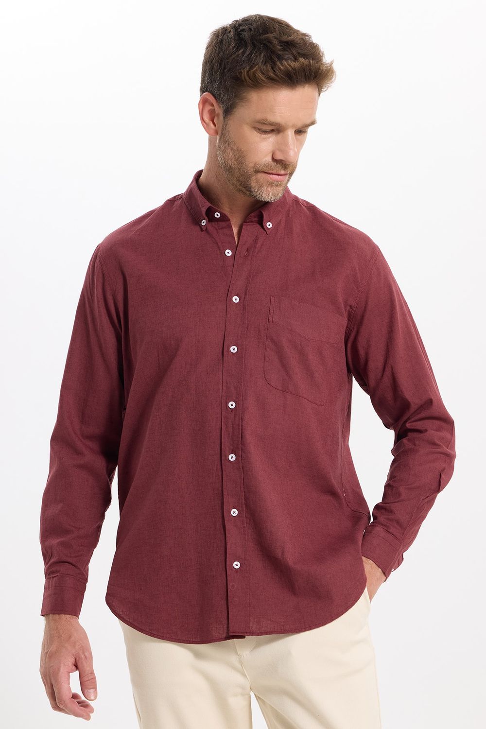 Erkek Regular Fit Klasik Kesim Oversize Pamuklu Keten Doku Düğmeli Yaka Bordo Gömlek