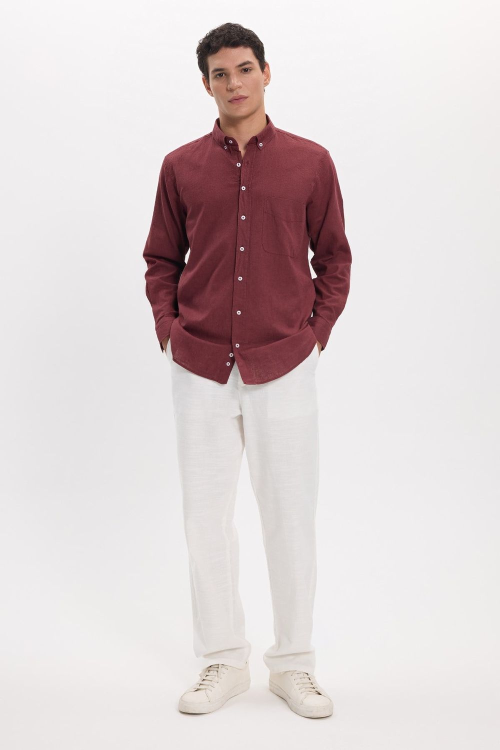 Erkek Regular Fit Klasik Kesim Oversize Pamuklu Keten Doku Düğmeli Yaka Bordo Gömlek