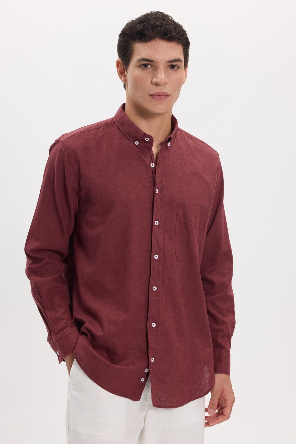 Erkek Regular Fit Klasik Kesim Oversize Pamuklu Keten Doku Düğmeli Yaka Bordo Gömlek