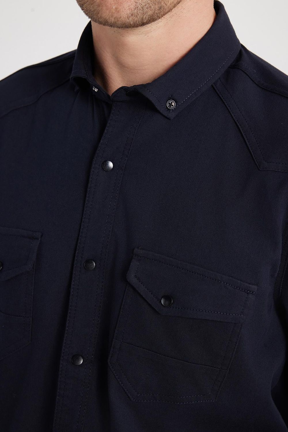 Regular Fit Rahat Kesim Çift Cepli Spor Yaka Denim Gömlek