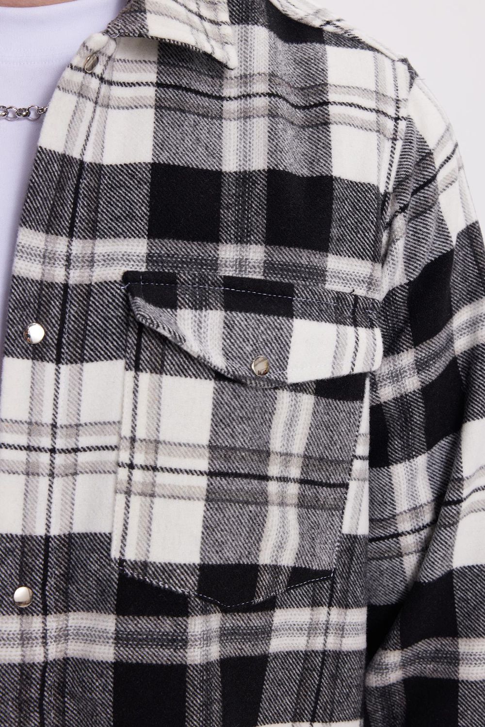 Erkek Regular Fit Rahat Kesim Kışlık Kareli Çift Cepli Çıtçıtlı Gömlek