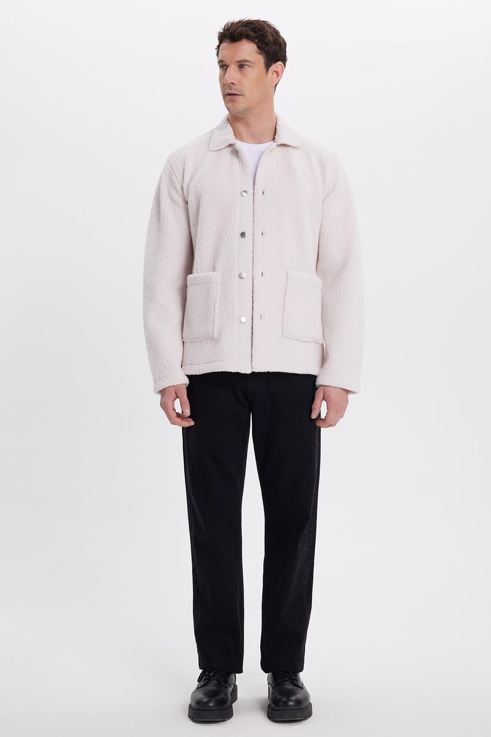 Erkek Regular Fit Rahat Kesim Peluş Çıtçıtlı Torbalı Çift Cepli Ekru Ceket Gömlek