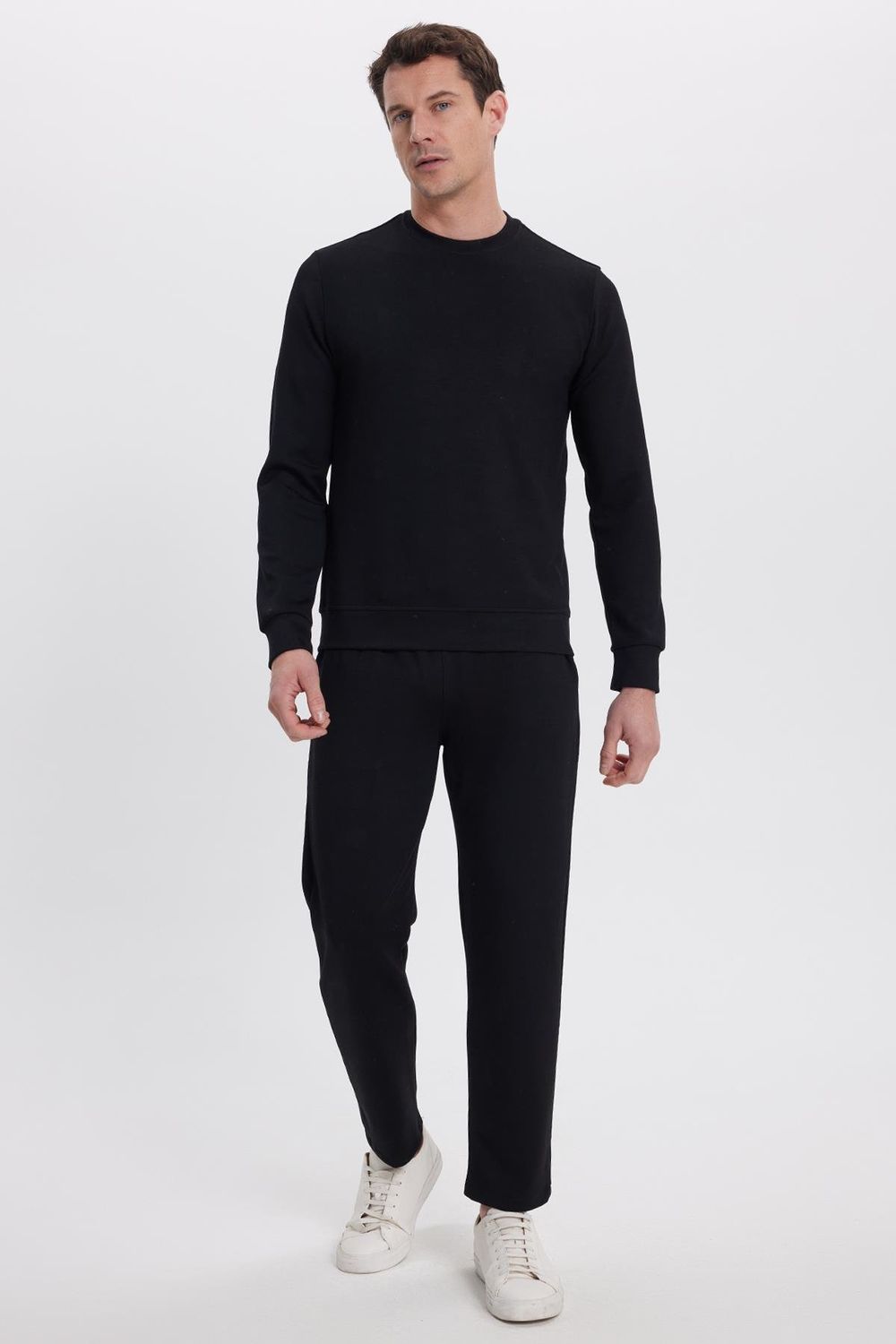 Erkek Slim Fit Dar Kesim Beli Bağcıklı 3 Cepli Geniş Paça Siyah Eşofman Altı