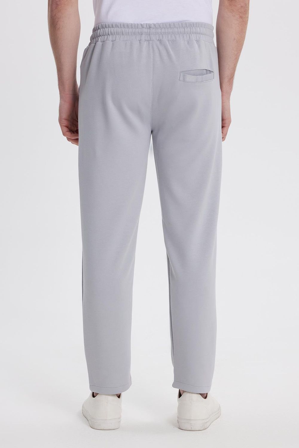 Erkek Slim Fit Dar Kesim Beli Bağcıklı 3 Cepli Geniş Paça Gri Eşofman Altı