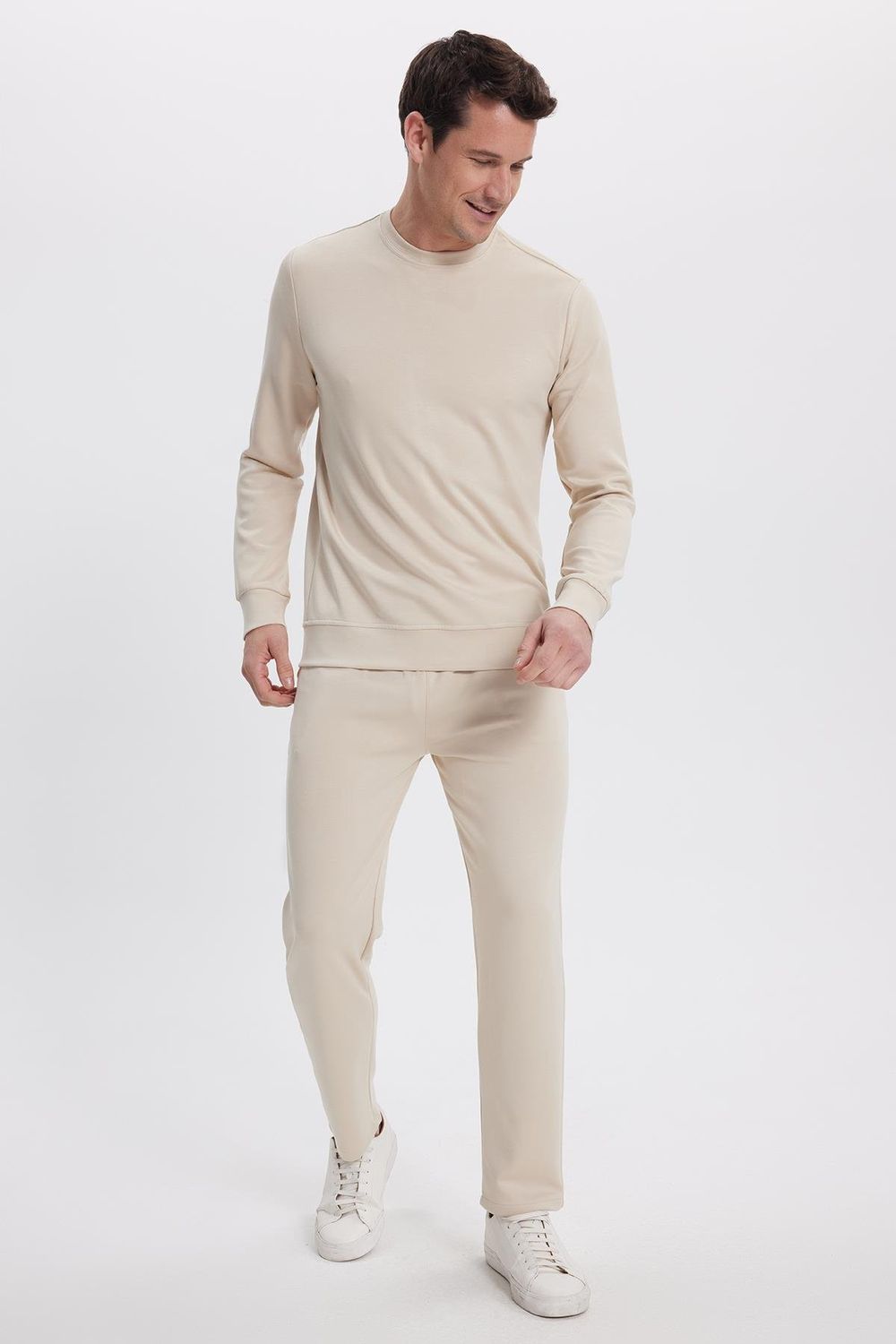 Erkek Slim Fit Dar Kesim Beli Bağcıklı 3 Cepli Geniş Paça Kemik Eşofman Altı