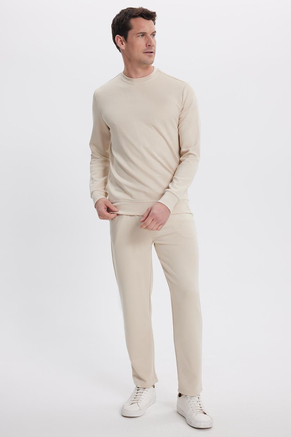 Erkek Slim Fit Dar Kesim Beli Bağcıklı 3 Cepli Geniş Paça Kemik Eşofman Altı