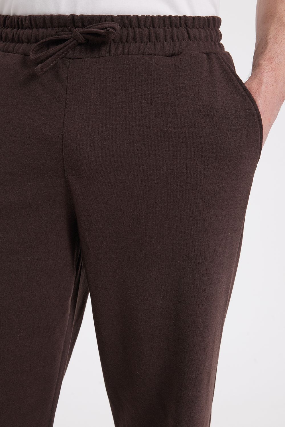 Erkek Kahverengi Pamuklu Baggy Fit Rahat Kesim Beli Bağcıklı Yan Cepli Örme Eşofman Altı