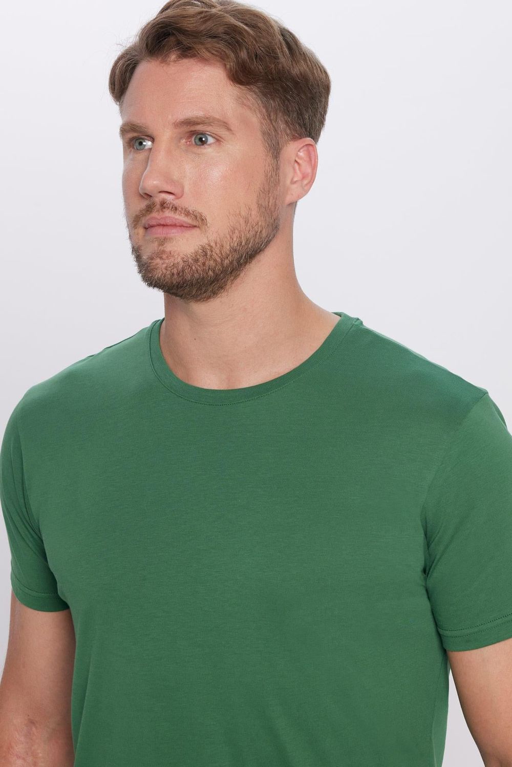 Erkek Slim Fit Dar Kesim %100 Pamuk Yumuşak Dokulu Yeşil Bisiklet Yaka Tişört