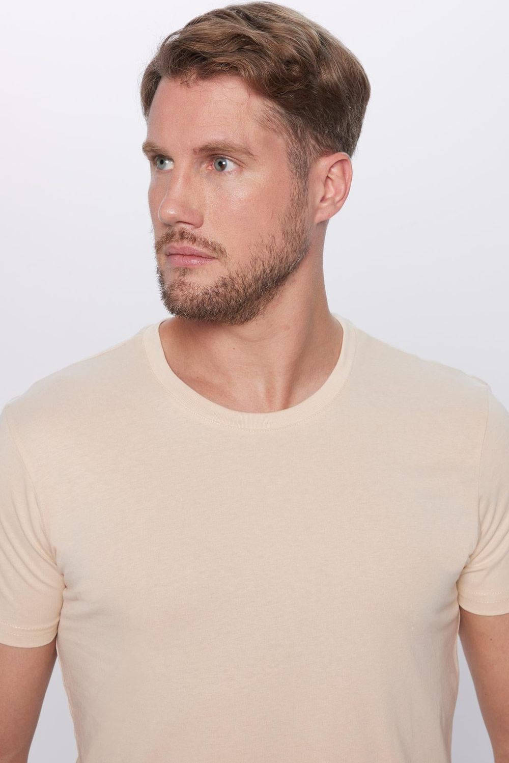 Erkek Slim Fit Dar Kesim %100 Pamuk Yumuşak Dokulu Krem Renk Bisiklet Yaka Tişört