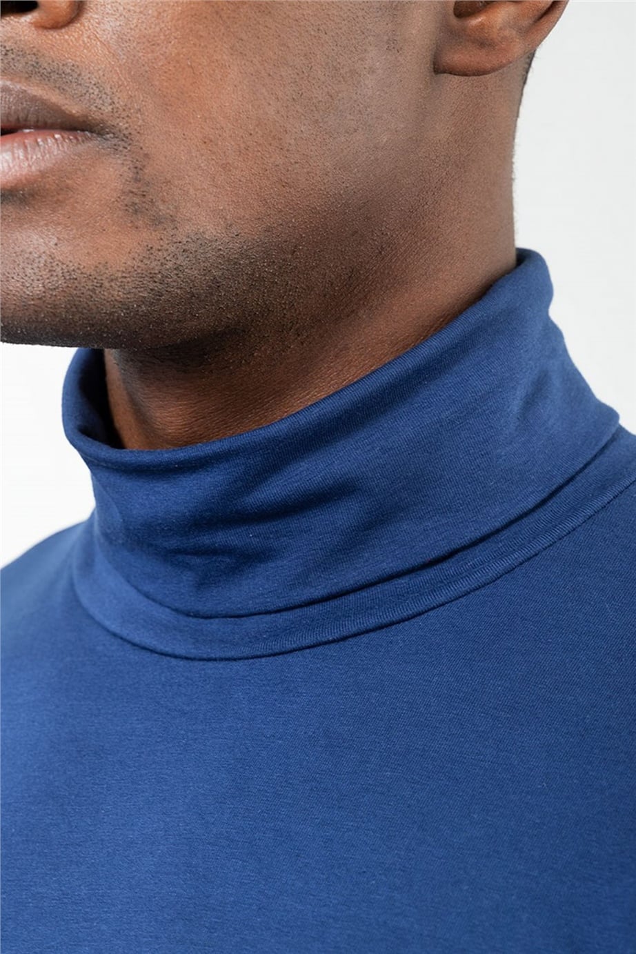 Slim Fit Dar Kesim Tam Balıkçı Yaka Düz İnce Erkek Sweatshirt