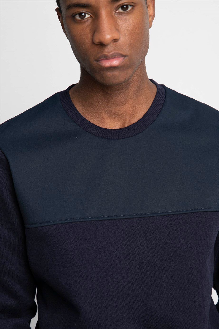 Pamuk Bisiklet Yaka Önü Parçalı Sweatshirt
