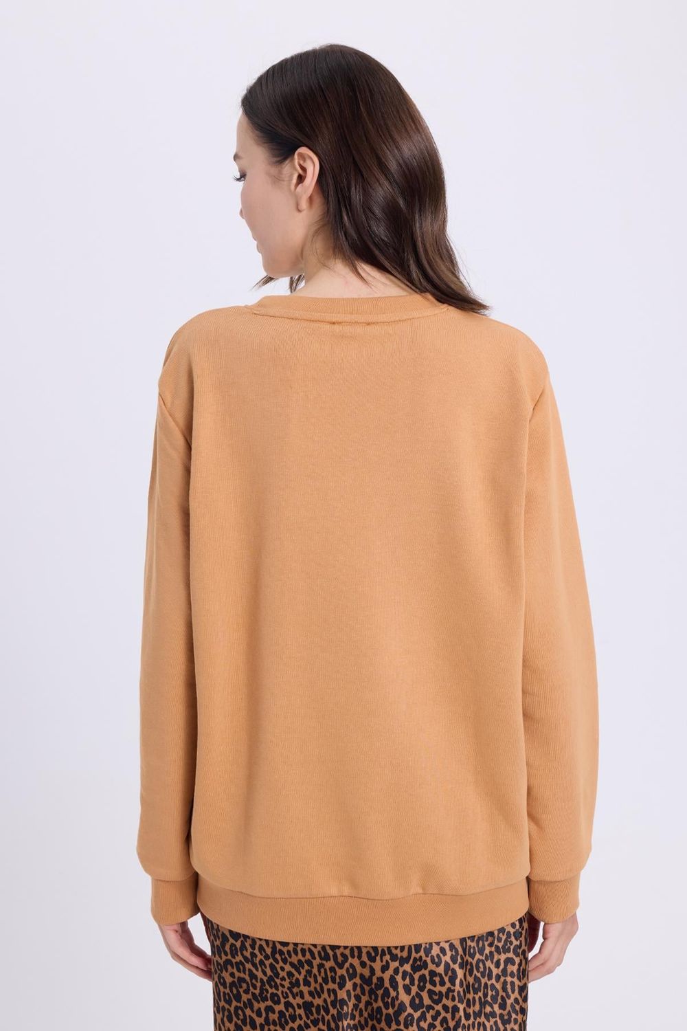 Kadın Oversize Geniş Kesim %100 Pamuk Basic Beyaz Bisiklet Yaka Camel Sweatshirt